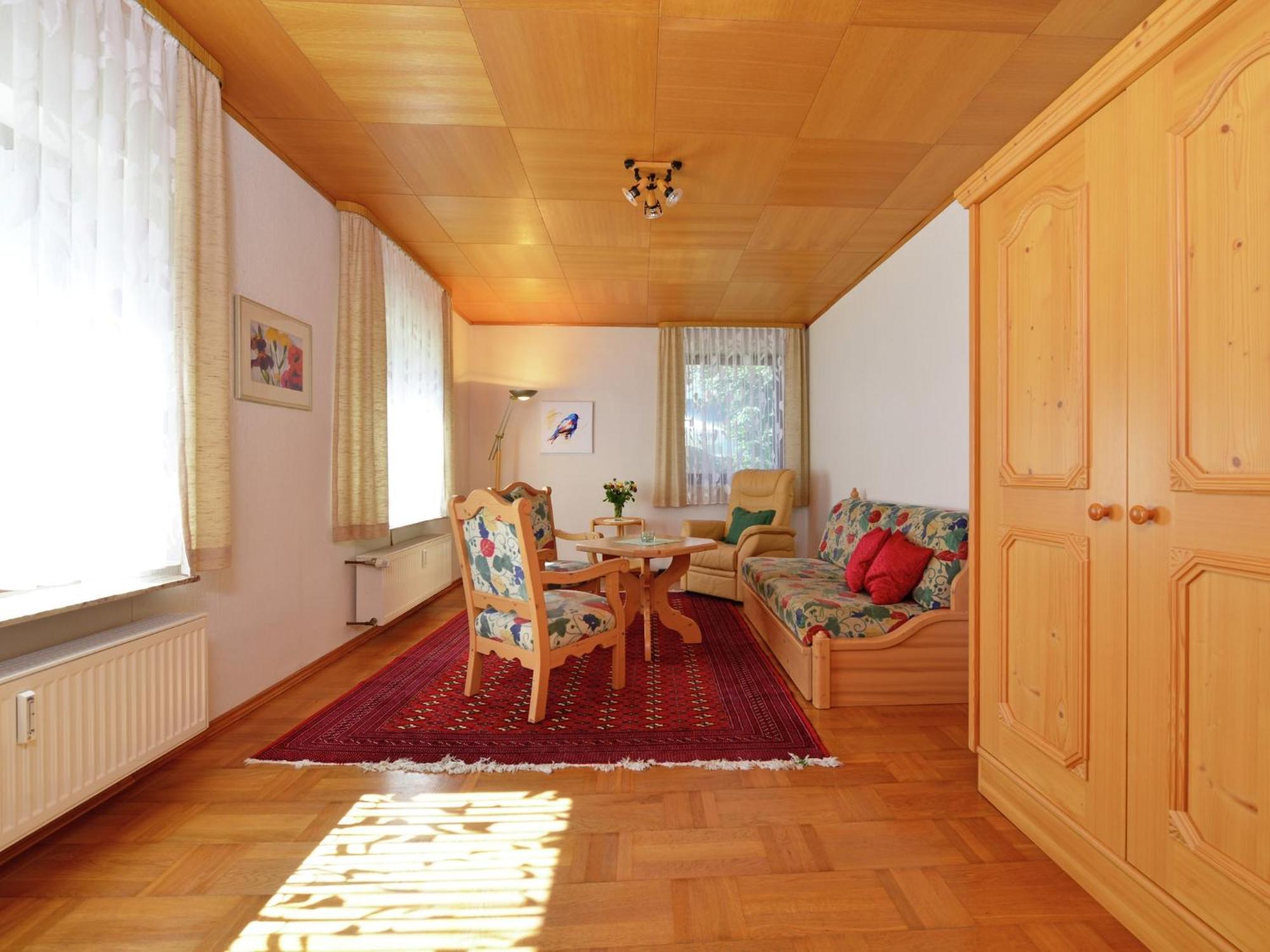 Quaint Apartment In Eimelrod Near Lake And Water Sports ヴィリンゲン エクステリア 写真