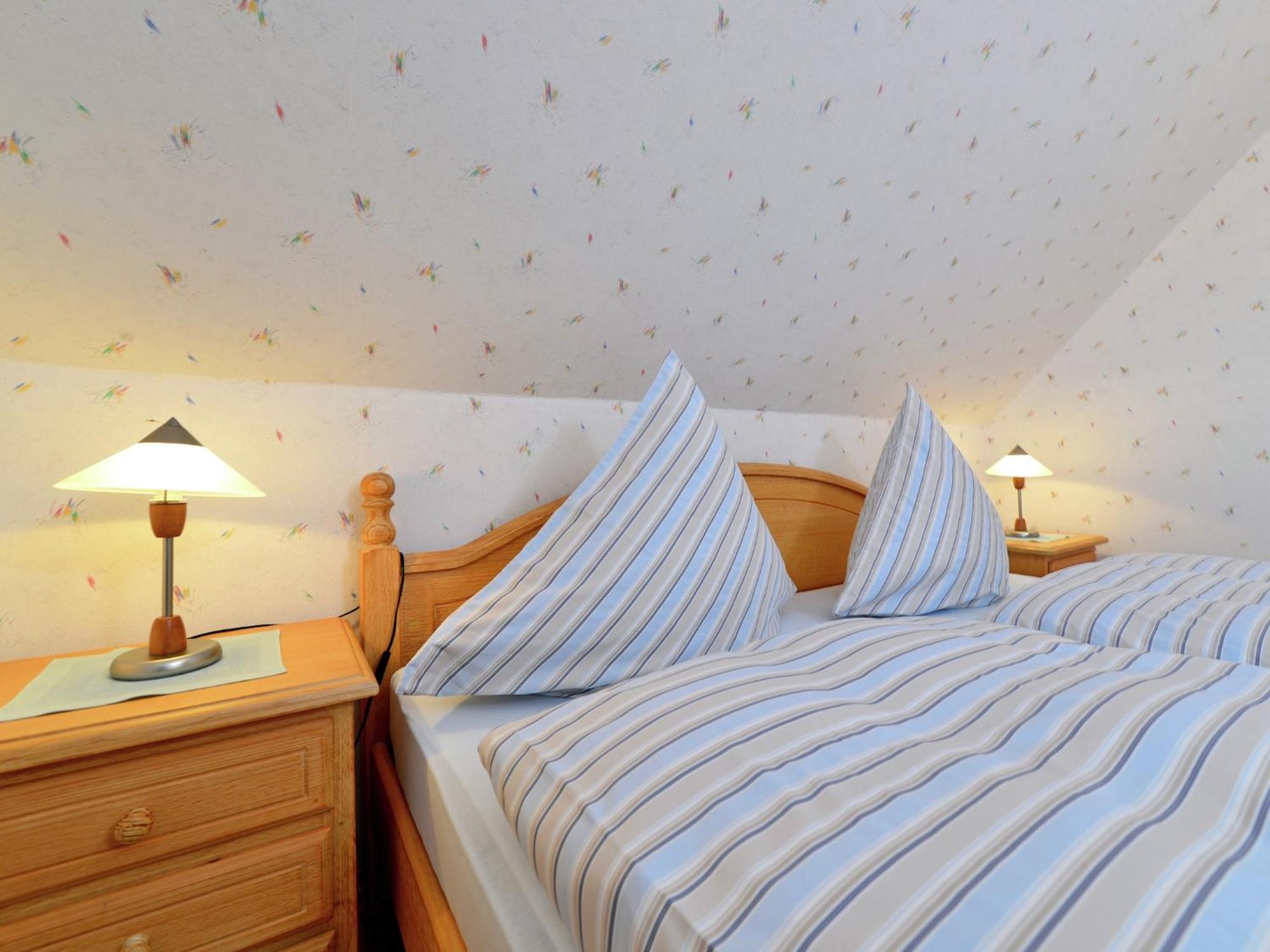 Quaint Apartment In Eimelrod Near Lake And Water Sports ヴィリンゲン エクステリア 写真