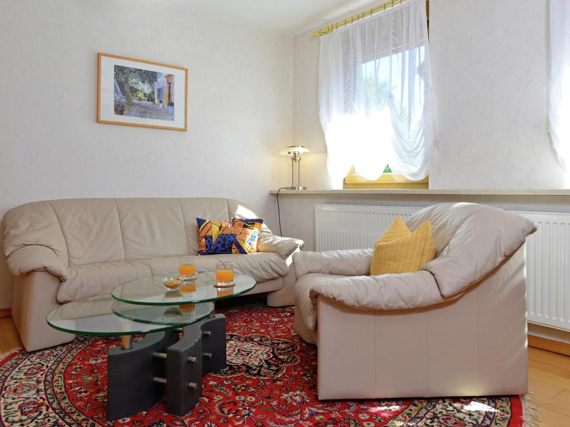 Quaint Apartment In Eimelrod Near Lake And Water Sports ヴィリンゲン エクステリア 写真